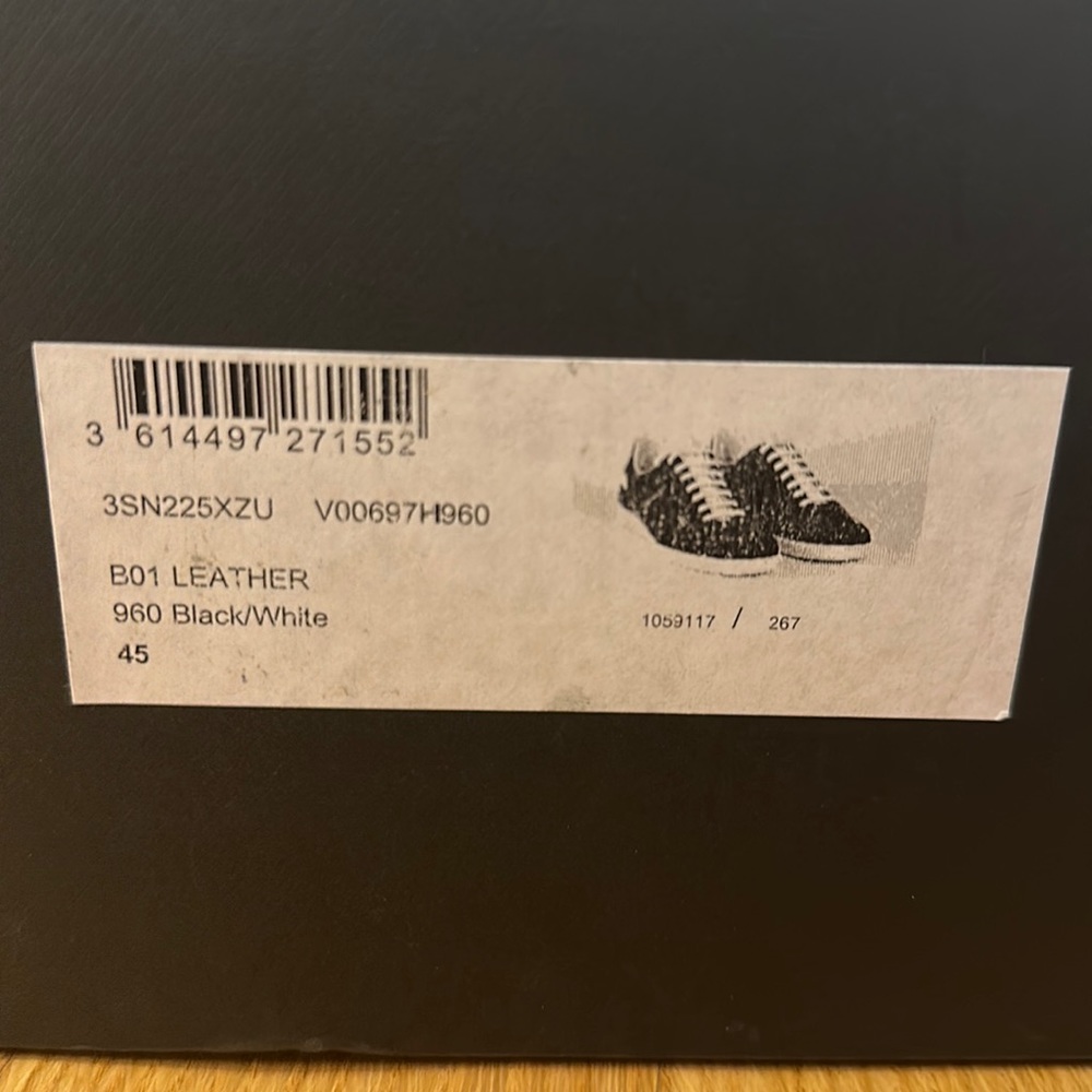 DIOR B01 SNEAKER
Black Smooth Calfskin and Suede - Picture 6 of 7